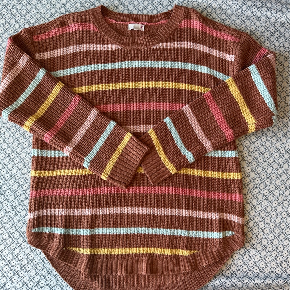 So. Junior’s sweater size large
